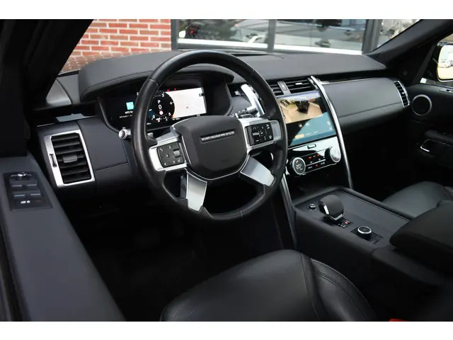 Land Rover Discovery 3.0 D300 HSE 2021 Diesel 23