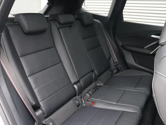 BMW X1 xDrive23i 2025 Benzine 10