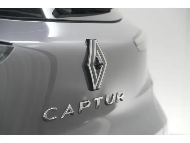 Renault Captur Mild Hybrid 160 EDC Techno 2025 Benzine 4