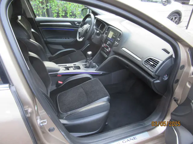 Renault Mégane 1.2 TCe Limited 2016 Benzine 9