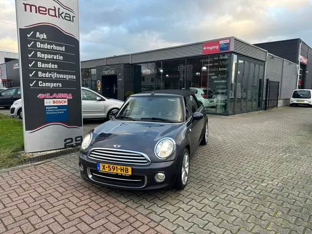 MINI Cooper Cabrio