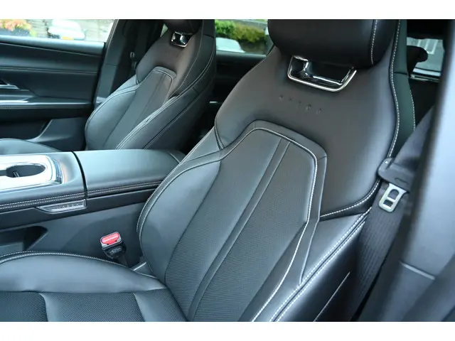 Mazda 6 6e Takumi 68.8 kWh 258pk 2025 Elektrisch 30