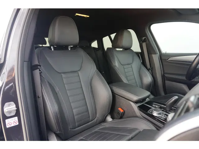 BMW X4 xDrive20i M Sport 2021 Benzine 8