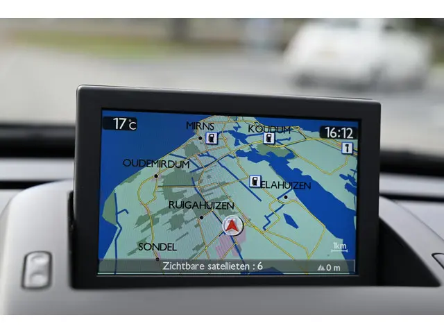 Peugeot 3008 1.6 THP Crossway 2015 Benzine 33