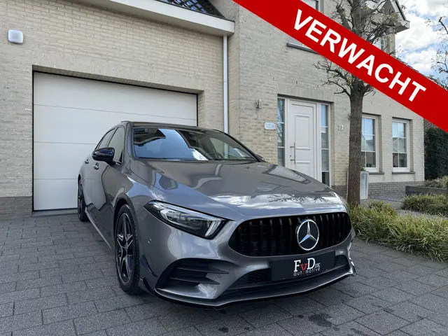 Mercedes-Benz A-Klasse 180 AMG Aut 2020 Benzine