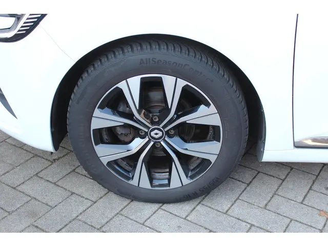 Renault Clio 1.0 TCe 90 Evolution 2023 Benzine 17