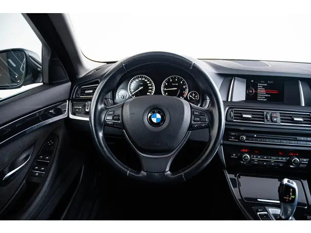 BMW 5 Serie 520i Executive 2016 Benzine 26