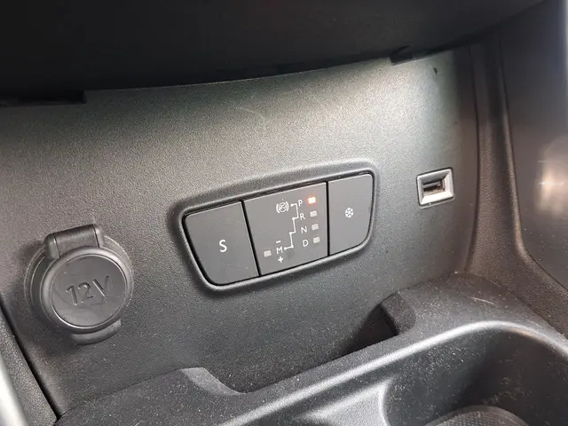 Citroën C3 Aircross 1.2 Automaat S&S Feel 2018 Benzine 16