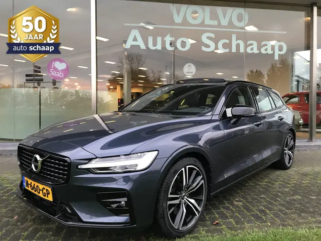 Volvo V60 2.0 B3 R-Design Automaat 2021 Benzine