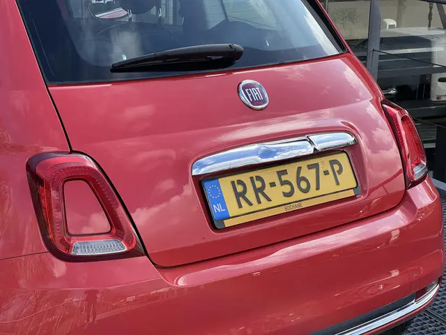 Fiat 500 0.9 TwinAir Turbo Lounge 2018 Benzine 12