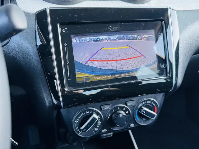 Suzuki Swift 1.2 SELECT 2019 Benzine 27