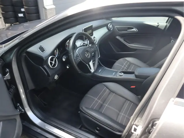 Mercedes-Benz GLA 200 Ambition Comfort 2014 Benzine 22