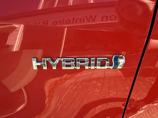 Toyota Yaris 1.5 Hybrid Executive 2021 Hybride Benzine 33
