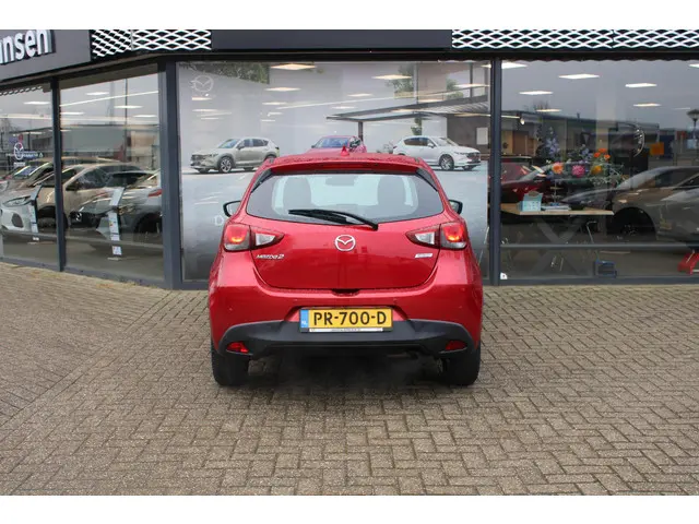 Mazda 2 1.5 Skyactiv-G Dynamic 2017 Benzine 9