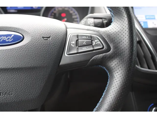 Ford Focus 2.3 RS 2018 Benzine 23