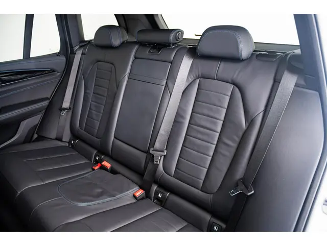 BMW iX3 High Executive 80 kWh 2022 Elektrisch 19