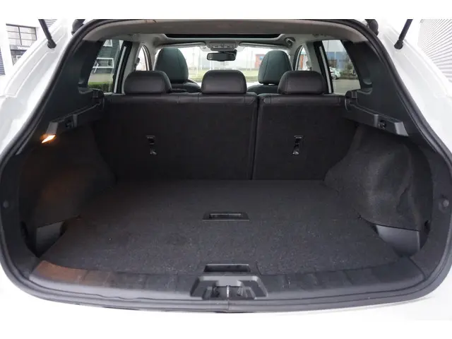 Nissan QASHQAI 1.2 Premier Edition 2014 Benzine 26