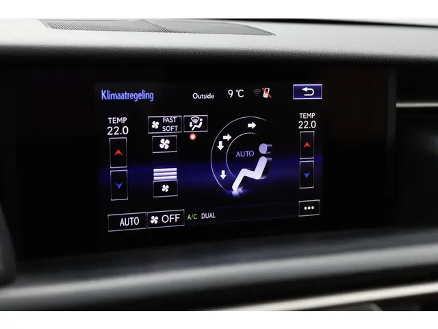 Lexus RC 300h F Sport Line 2016 Hybride Benzine 42