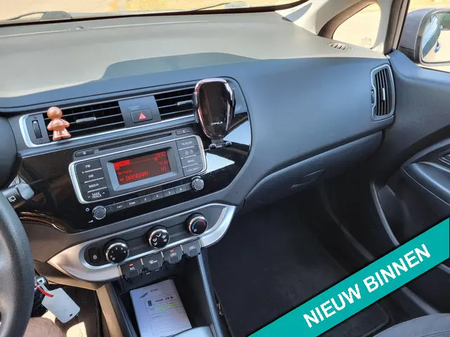 Kia Rio 1.2 CVVT ComfortPlusLine 2016 Benzine 17