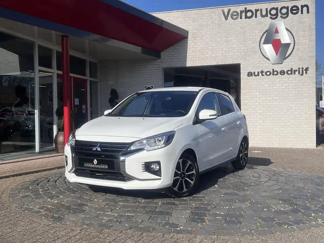Mitsubishi Space Star 1.2 Instyle 2023 Benzine 18