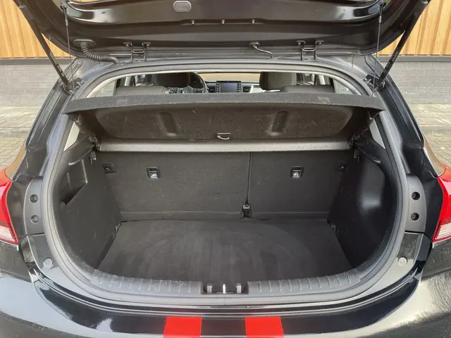 Kia Rio 1.0 TGDI ComfortPlusLine Navigator 2018 Benzine 23