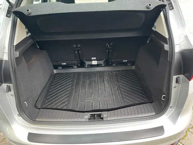 Ford C-MAX 1.5 Titanium 2018 Benzine 21