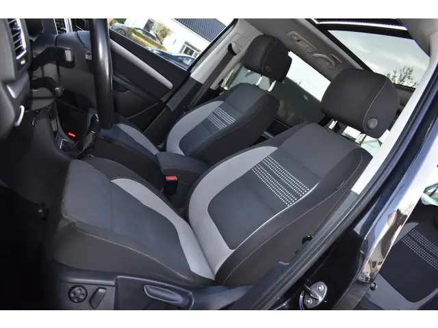 Volkswagen Sharan 1.4 TSI Highline 7p. 2013 Benzine 9