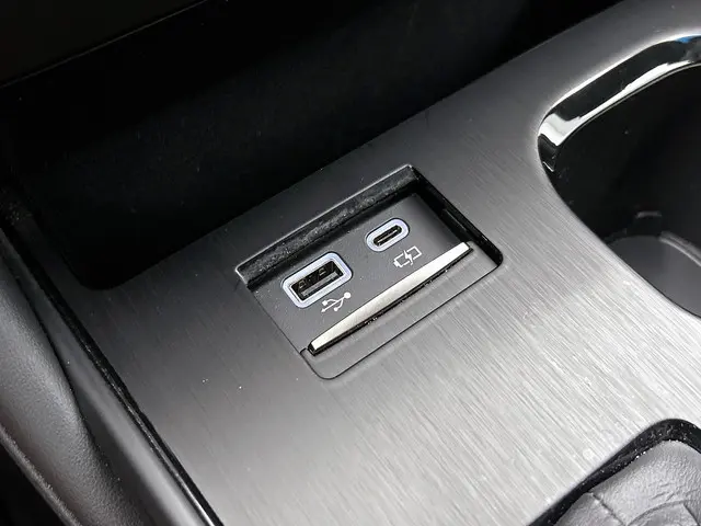 Lexus ES Luxury Line 2024 Hybride Benzine 35