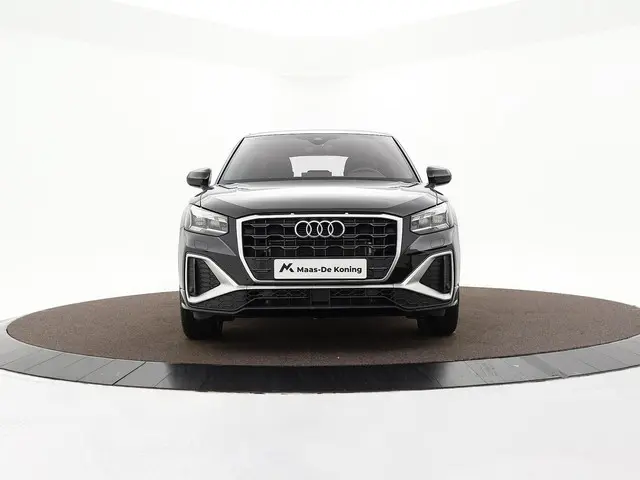 Audi Q2 35 TFSI 150pk S-tronic S Edition 2023 Benzine 18