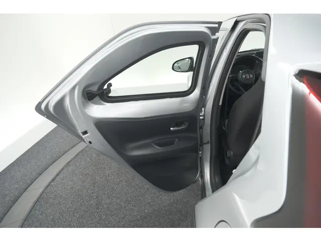 Toyota Aygo X 1.0 VVT-i MT Play 2023 Benzine 53