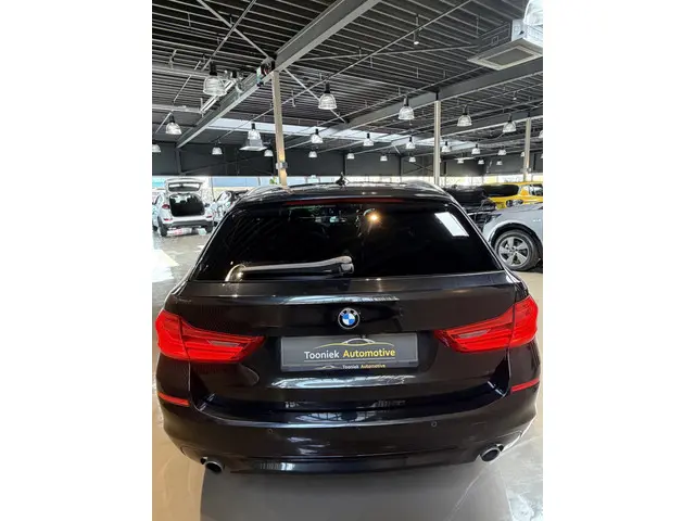 BMW 5 Serie Touring 530i High Executive 2018 Benzine 5