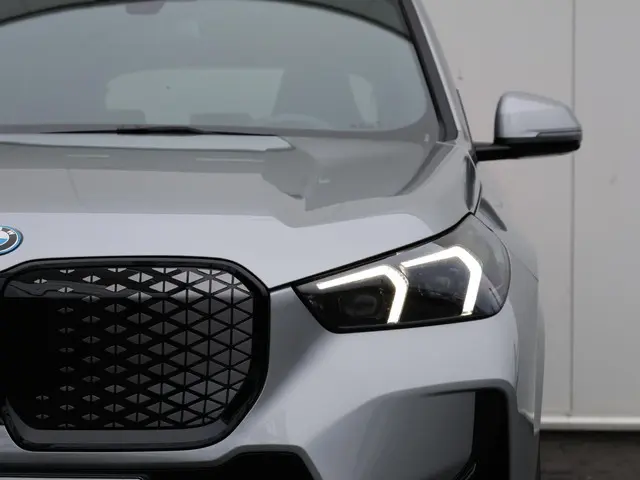 BMW iX1 eDrive20 67 kWh M Sport Edition 2025 Elektrisch 8