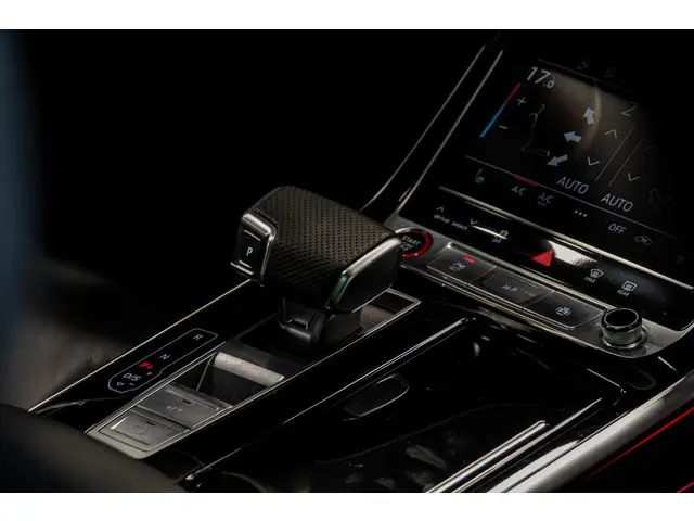 Audi SQ8 4.0 TFSI quattro 2023 Benzine 5