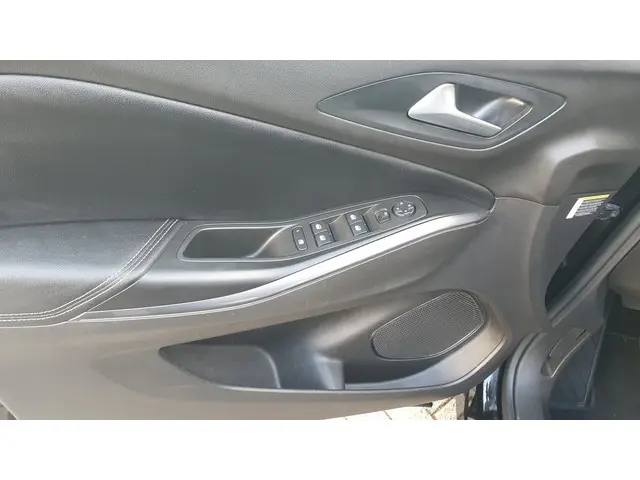 Opel Grandland X 1.2 Turbo Business + 2019 Benzine 12