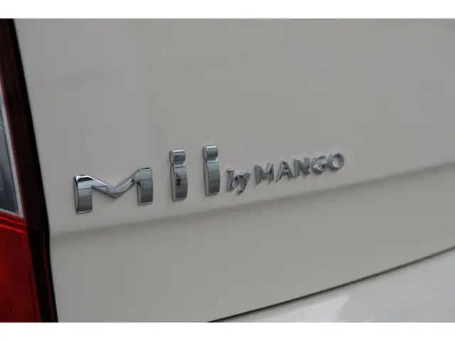 SEAT Mii 1.0 Mii by Mango 2015 Benzine 5