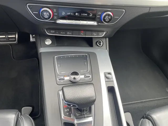 Audi Q5 2.0 TFSI Quattro Launch / S-Line 2017 Benzine 11