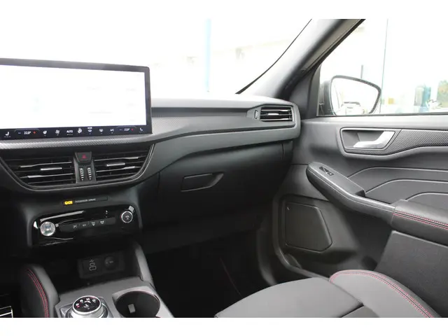 Ford Kuga 2.5 PHEV ST-Line X 2025 Hybride Benzine 17