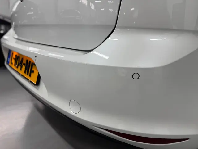 Volkswagen Golf 1.4 TSI ACT Highline 2013 Benzine 11