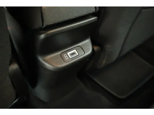 Jeep Avenger Longitude 54 kWh 2023 Elektrisch 35