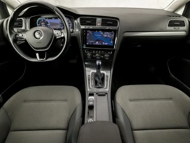 Volkswagen e-Golf Sport 2018 Elektrisch 6