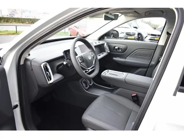 Leapmotor B10 Design ProMax 67.1 kWh 2025 Elektrisch 18