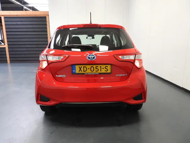 Toyota Yaris 1.5 Hybrid Active 2018 Hybride Benzine 28