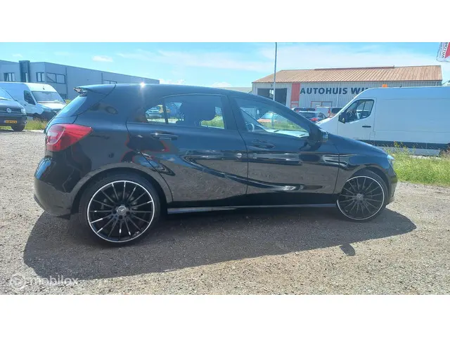 Mercedes-Benz A-Klasse 180 Ambition 4U3 2014 Benzine 6