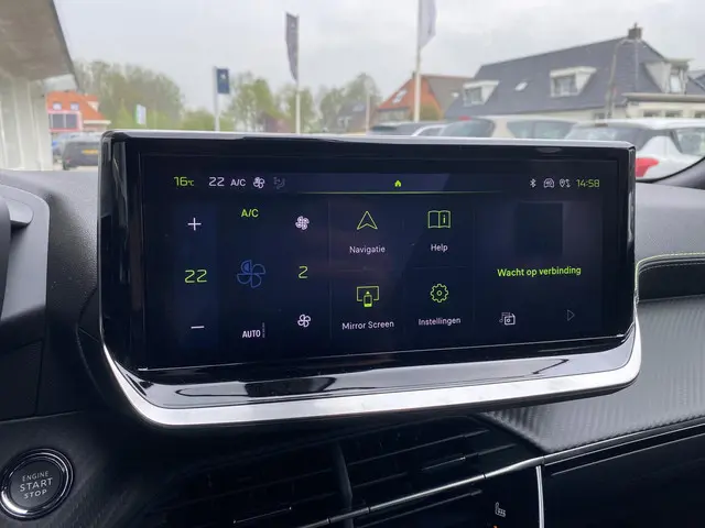 Peugeot 2008 1.2T 130pk Automaat GT 2023 Benzine 18