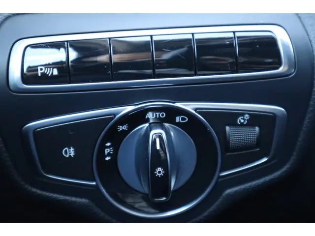 Mercedes-Benz C-Klasse 250 Ambition 2015 Benzine 17