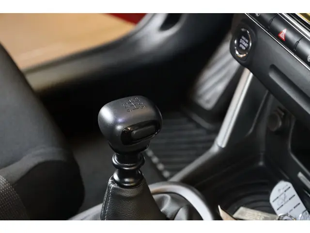 Citroën C3 Aircross 1.2 PureTech S&S Shine 2020 Benzine 17