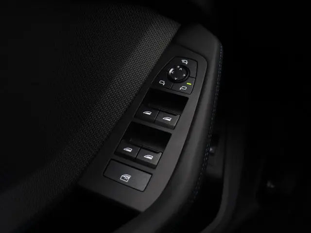 BMW 1 Serie 5-deurs 120 2025 Benzine 30