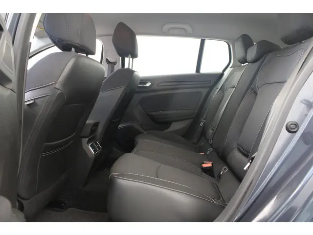 Renault Mégane Estate 1.3 TCe Limited 2020 Benzine 13