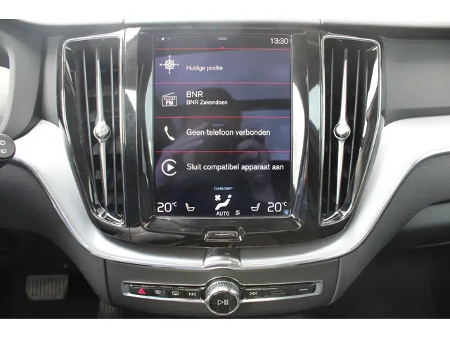 Volvo XC60 2.0 B5 Momentum Exclusive 2021 Benzine 31