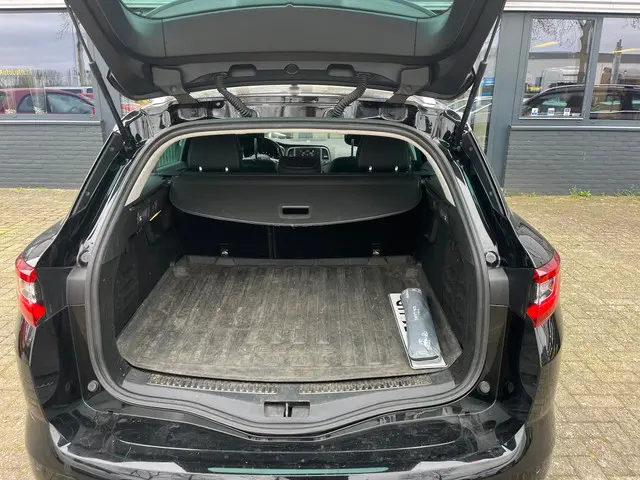 Renault Mégane Estate 1.3 TCe Bose / Automaat 2020 Benzine 15